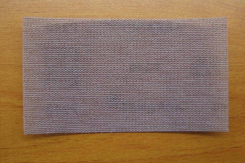 Abrasif en tissu souple grain 240 / Sanding paper grit 240